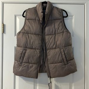 HeatKeep, Cloudfill vest. Size large. NWT